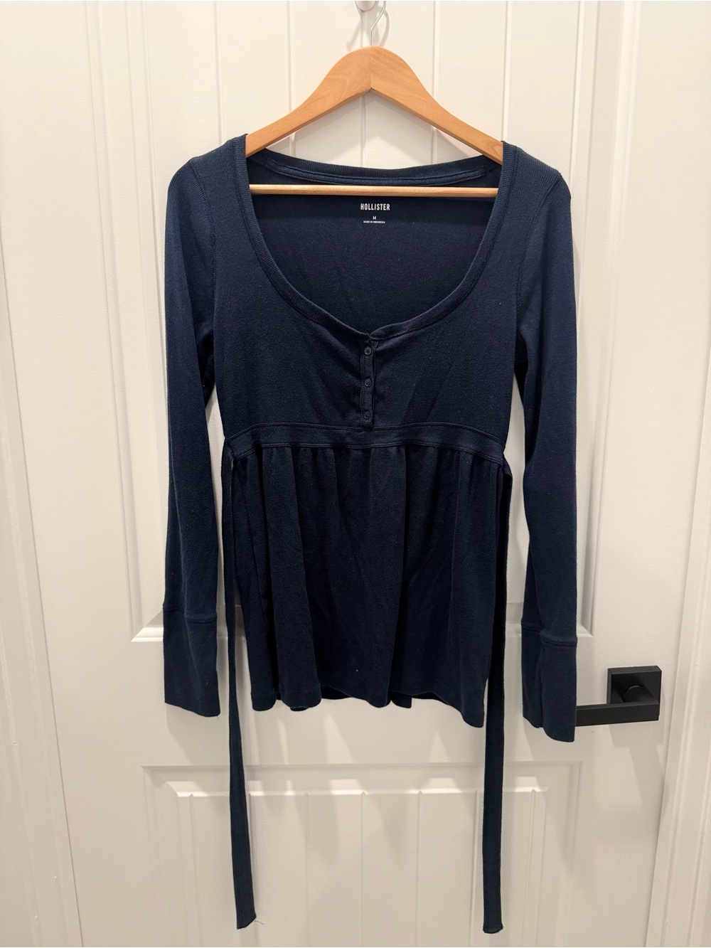 Hollister Navy Scoop-Neck Peplum Long-Sleeve Top